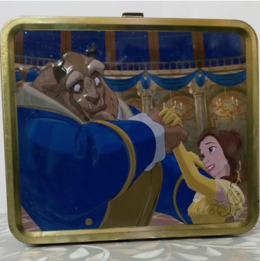 Disney Loungefly Beauty and The Beast Belle Gold Tin Lunch Box
